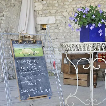 Praana Wellness Bed & Breakfast Saint-Germain-de-Vibrac